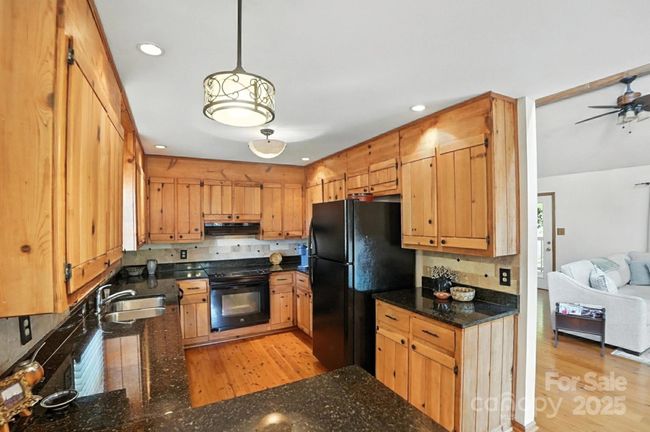 1119 Palmyra Dr, House other with 3 bedrooms, 2 bathrooms and null parking in Tega Cay SC | Image 7