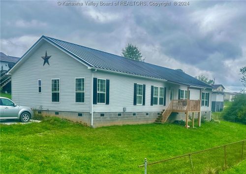 166 Cline Avenue, Hurricane, WV, 25526 | Card Image