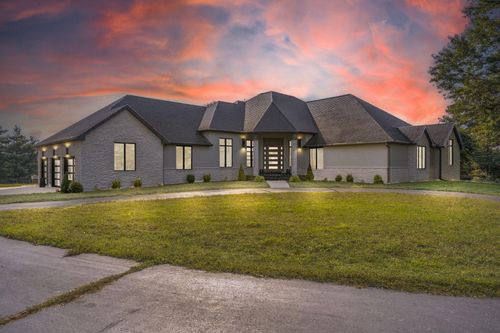 700 N Farm Road 193, Springfield, MO, 65802-6256 | Card Image