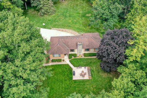 4640 Lake Club Circle, Oconomowoc Lake, WI, 53066 | Card Image