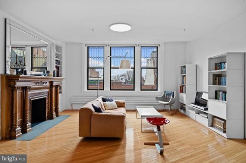 b-1213 Locust St, PHILADELPHIA, PA, 19107 | Card Image