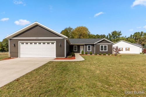 12160 Pine Meadows Dr, Wayland, MI, 49348-9372 | Card Image