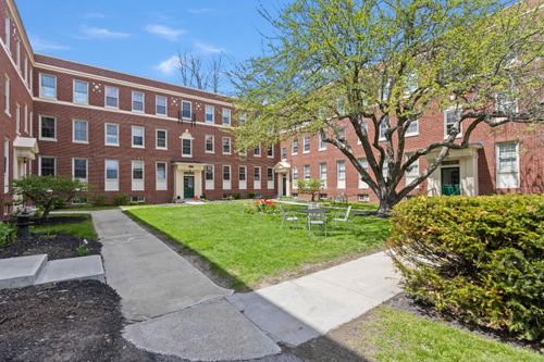 e2-290 Baxter Blvd, Portland, ME, 04101-1638 | Card Image
