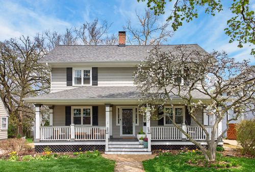 607 E Evergreen St, Wheaton, IL, 60187-5597 | Card Image