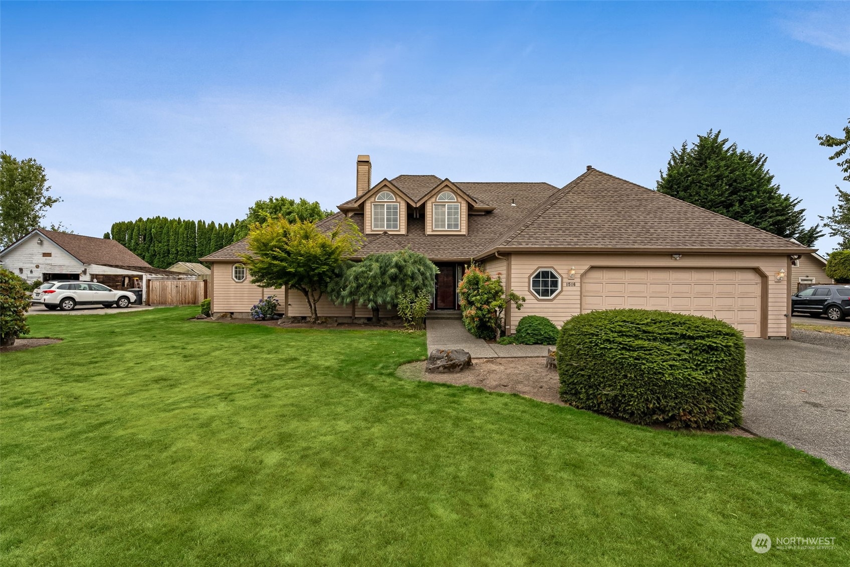 Rainier St, Sumner, WA 98390