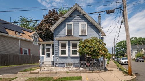 36 Clarendon Ave, Lynn, MA, 01902-1551 | Card Image
