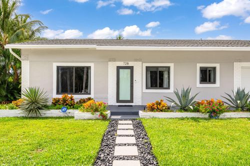 728 Ne 9th Ave, Boynton Beach, FL, 33435-3212 | Card Image