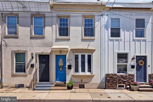 2211 E Harold St, PHILADELPHIA, PA, 19125-1806 | Card Image