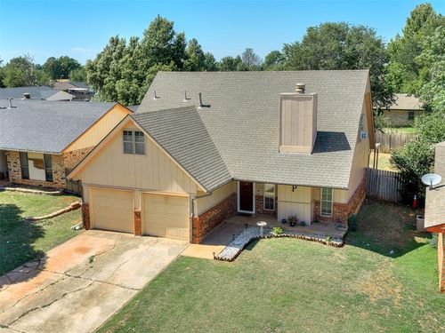 659 W Forest Dr, Mustang, OK, 73064-3201 | Card Image