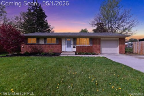 11672 De Clerck Dr, Sterling Heights, MI, 48313-5042 | Card Image