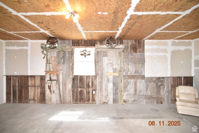 View of garage | Image 62