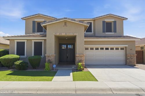 2915 E Russell St, Mesa, AZ, 85213-1944 | Card Image