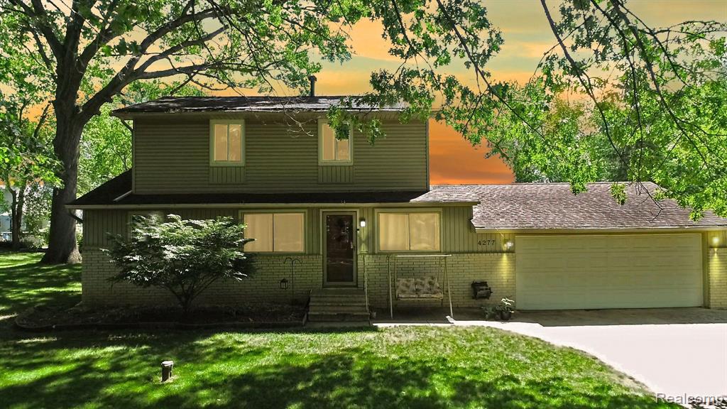 Crestdale Ave, West Bloomfield, MI 48323 #1