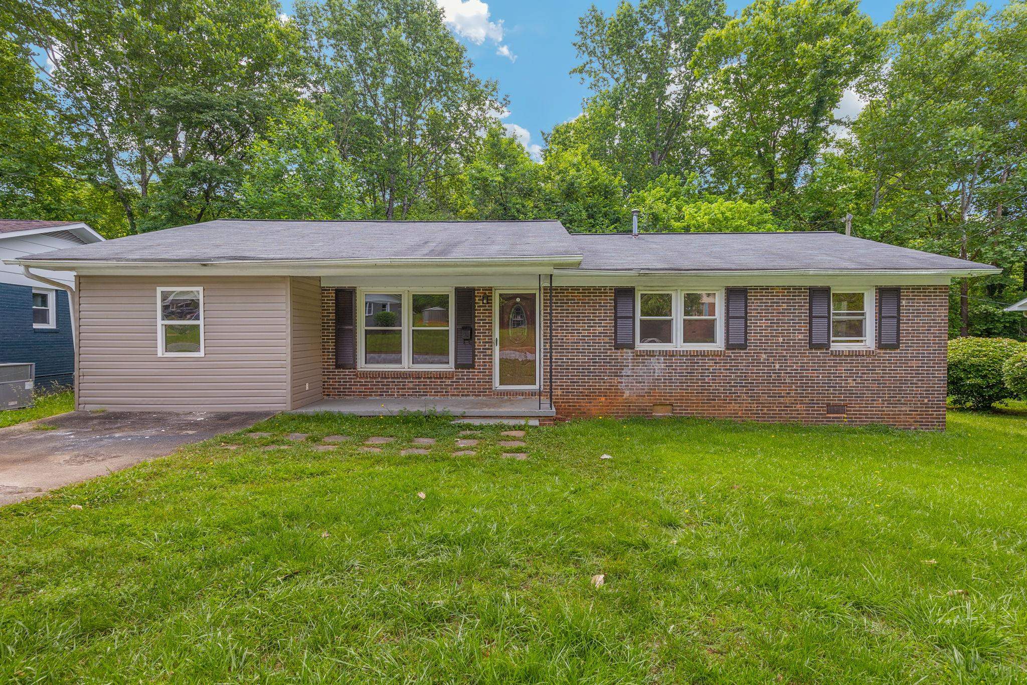 Lincoln Dr, Spartanburg, SC 29306