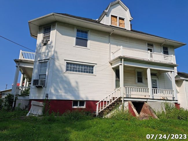 102 W Hackett St, House other with 4 bedrooms, 2 bathrooms and null parking in Carlisle IN | Image 4