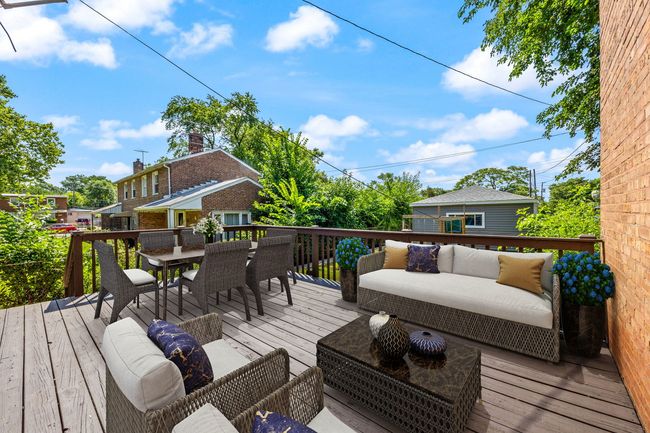 9178 S Burnside Ave, Townhouse with 2 bedrooms, 1 bathrooms and null parking in CHICAGO IL | Image 15