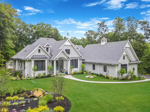 595 Moriches Rd, Saint James, NY, 11780-1348 | Card Image