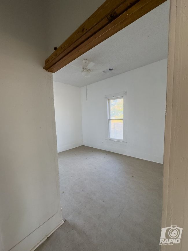 901 S Walnut St, House other with 3 bedrooms, 2 bathrooms and null parking in BRADY TX | Image 21
