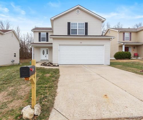 38 Saddleback Ridge Dr, Winfield, MO, 63389-2061 | Card Image