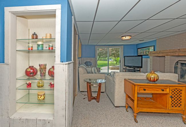 47233 County Road 380, House other with 5 bedrooms, 3 bathrooms and null parking in Grand Junction MI | Image 27