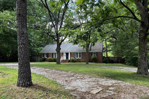 262 E Poplar Ave, Collierville, TN, 38017-2641 | Card Image