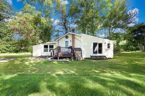 613 Lindsey St, Attleboro, MA, 02703-1125 | Card Image