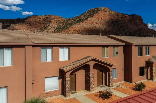 d4-300 E 300 N, Kanab, UT, 84741-3341 | Card Image