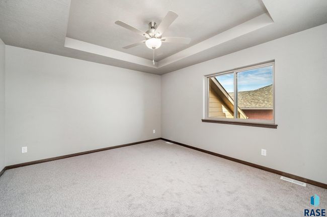 804 N Juniper St, House other with 3 bedrooms, 2 bathrooms and null parking in Lennox SD | Image 12