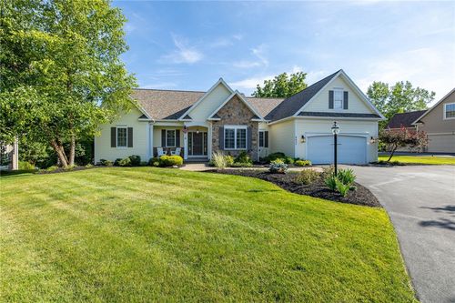 6657 Saint Johns Pkwy, Victor, NY, 14564-9256 | Card Image