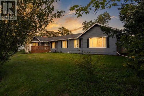 24 Oak Dr, Charlottetown, PE, C1A6T5 | Card Image