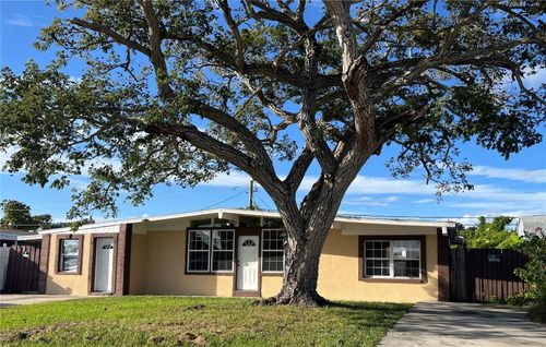 4409 W Paris St, Tampa, FL, 33614-5407 | Card Image