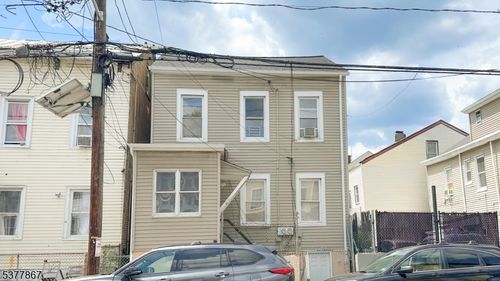 512 Summer St, Paterson, NJ, 07501-3414 | Card Image
