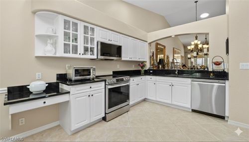 p443-8185 Tauren Ct, NAPLES, FL, 34119-7752 | Card Image