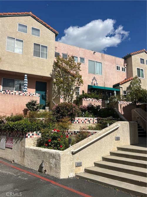 unit-25-13901 Olive View Ln, Sylmar, CA, 91342-7507 | Card Image
