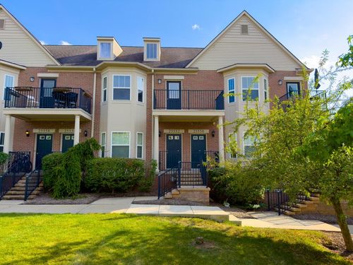 25552 Portico Ln, Novi, MI, 48375-1860 | Card Image