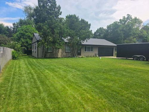 299 Pinetree Ln, Battle Creek, MI, 49017-8057 | Card Image