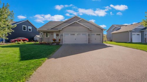 1816 Perennial Lane Ne, Sauk Rapids, MN, 56379 | Card Image