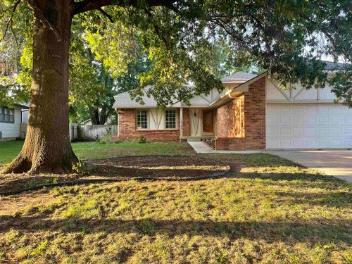 10106 W Esthner Ave, Wichita, KS, 67209-1917 | Card Image