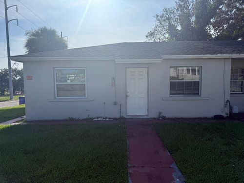 518 N 6th St, Fort Pierce, FL, 34950-3094 | Card Image