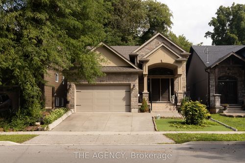 6737 Culp St, Niagara Falls, ON, L2G2C5 | Card Image