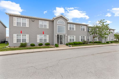 c-8222 Lincoln Cir, Merrillville, IN, 46410-6676 | Card Image