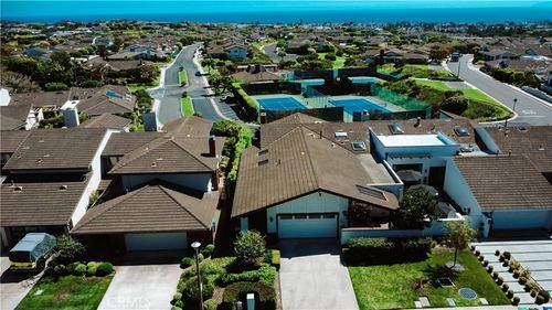 34 Mainsail Dr, Corona del Mar, CA, 92625-1426 | Card Image