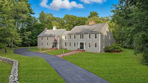 14 Alderbrook Dr, Topsfield, MA, 01983-2302 | Card Image