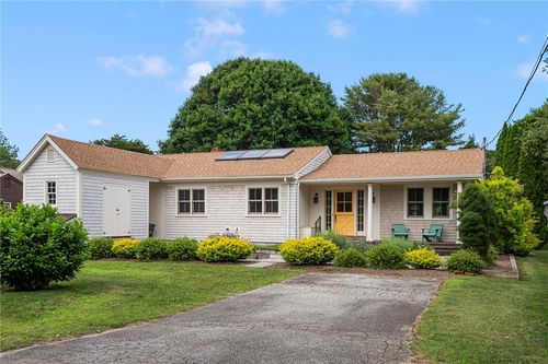 3 Shepherds Run, Westerly, RI, 02891-5017 | Card Image