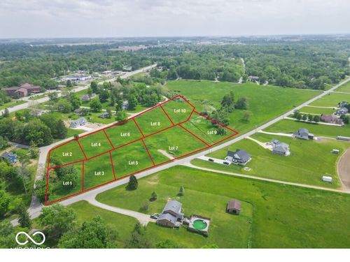 ***2 Meadowbrook Dr, New Castle, IN, 47362 | Card Image