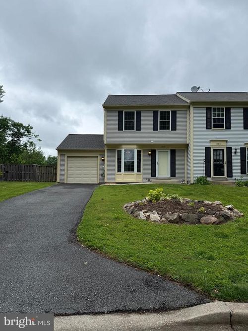 19819 Filbert Dr, GAITHERSBURG, MD, 20879-4562 | Card Image