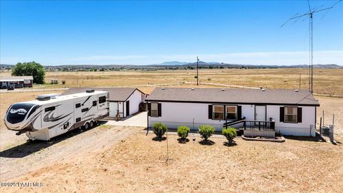 24725 N Patricia Rd, Paulden, AZ, 86334-3219 | Card Image