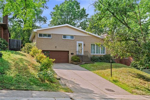 1112 Sunrise Dr, Pittsburgh, PA, 15243-1946 | Card Image