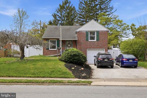20 N Malin Rd, BROOMALL, PA, 19008-1807 | Card Image