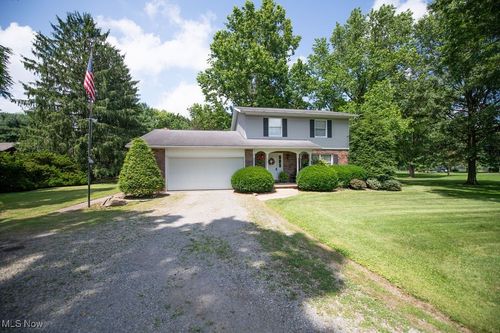 3949 Bair Rd Nw, Dover, OH, 44622-7073 | Card Image